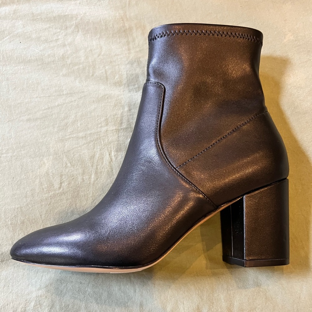 NWOB Abercrombie & Fitch Black Booties